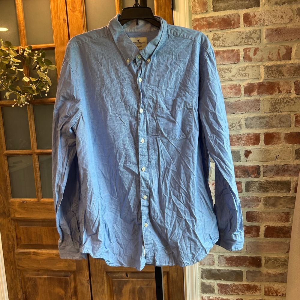 American Eagle Button Down Shirt Mens XL Blue Striped Seriously Soft Classic Fit